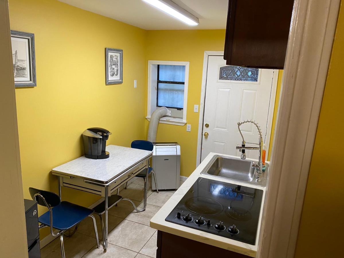 Comfortable Crash Pad New Orleans Buitenkant foto
